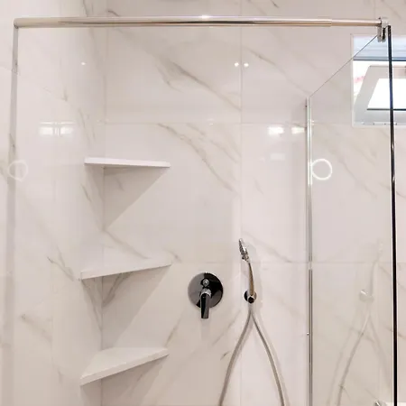 The Saltwater Apartman *